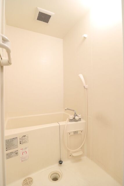 バス・シャワールーム　バス