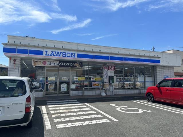 コンビニ　ローソン（コンビニ）まで371m