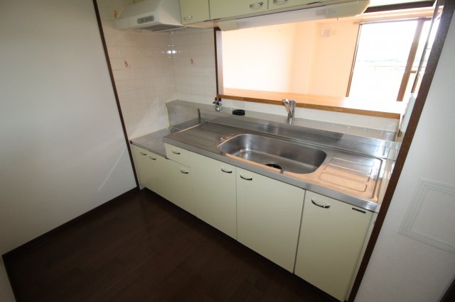 キッチン　別室の写真使用