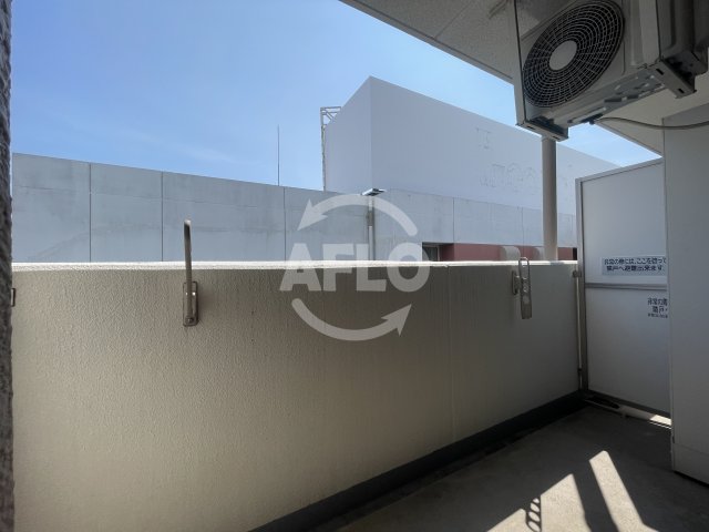 バルコニー　LaDouceur江坂　バルコニー