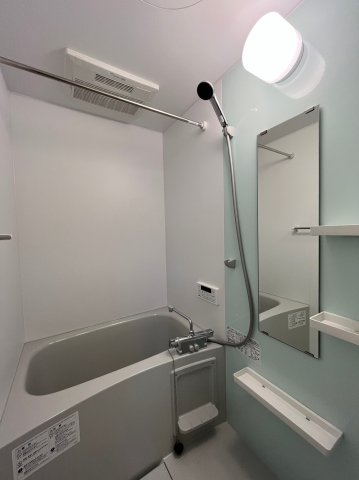 バス・シャワールーム　同物件内102号室の写真です