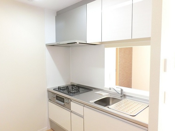 キッチン　３口コンロ付きシステムキッチン！