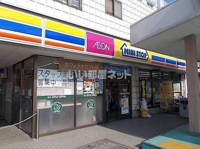 コンビニ　ミニストップ　川間駅前店（コンビニ）まで419m