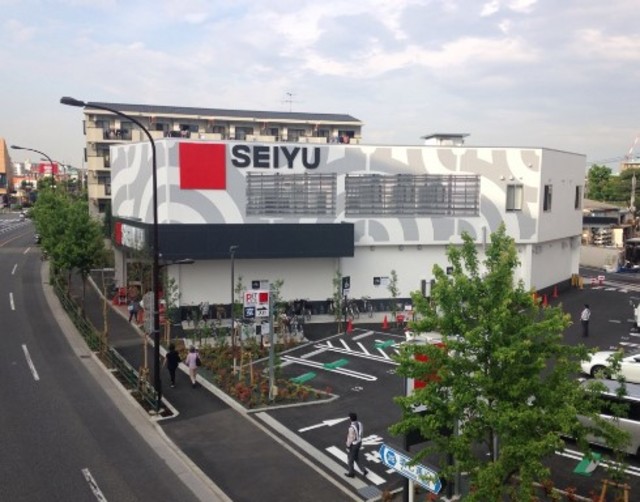 スーパー　西友豊玉南店（スーパー）まで677m