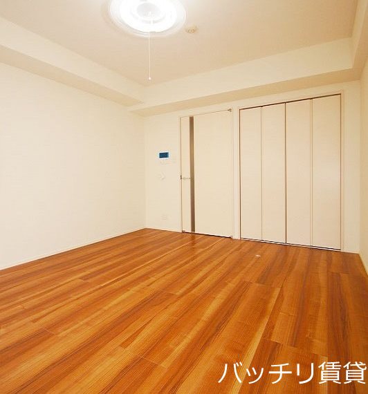 居室・リビング　※同マンション別部屋写真の為、現状優先。