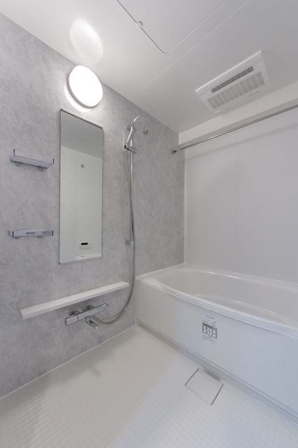 バス・シャワールーム　※写真は同タイプ住戸です。