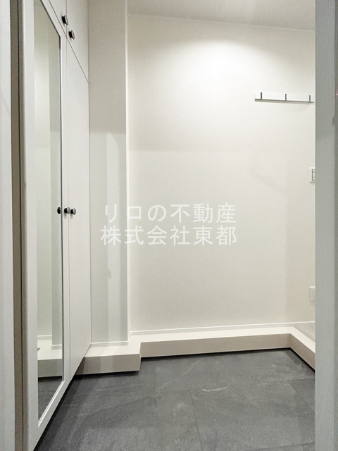玄関　シューズボックス付☆いつでもスッキリ片付きますね！