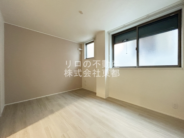 その他　落ち着いた雰囲気で寝室向きのお部屋です♪