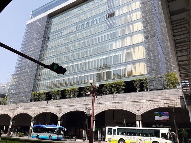 銀行　鹿児島銀行本店（銀行）まで550m