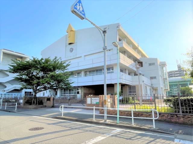 小学校　中川小学校（小学校）まで478m