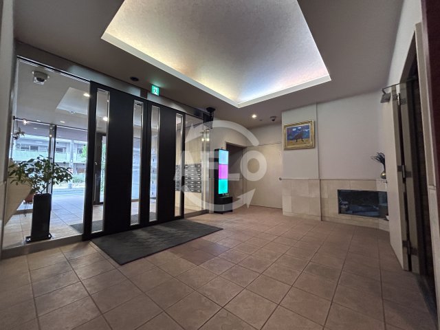 ロビー　EbyU新大阪　ロビー