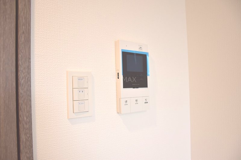 セキュリティ　モニター付きインターホン