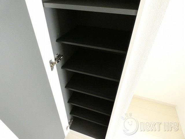 収納　リブリさがみ野3