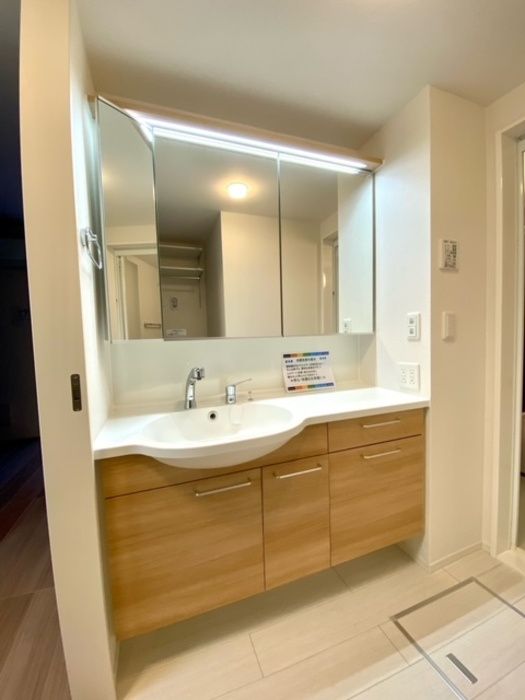 洗面設備　☆嬉しい独立洗面台☆