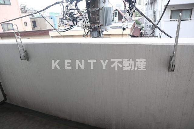 バルコニー　バルコニーがあります