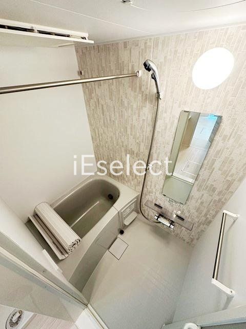 バス・シャワールーム　1日の疲れを洗い流すバスルーム