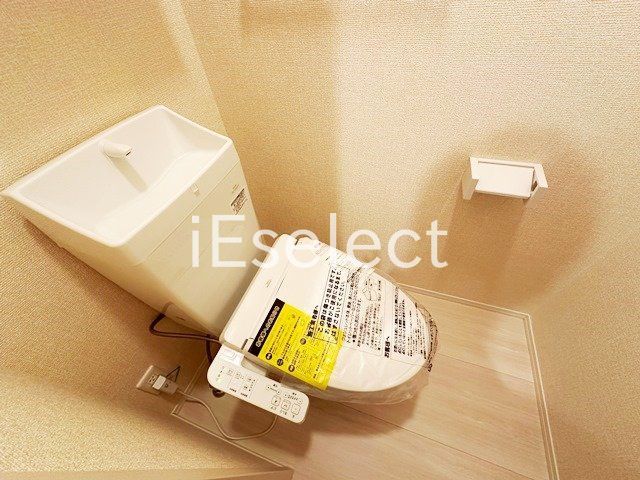 トイレ　温水洗浄便座付きのトイレ