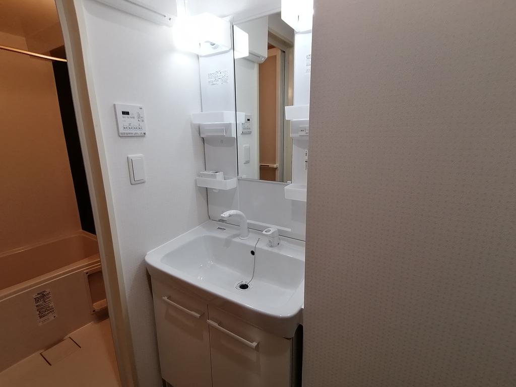 洗面設備　別部屋モデル