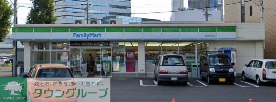 コンビニ　ファミリーマート名駅南四丁目店（コンビニ）まで370m