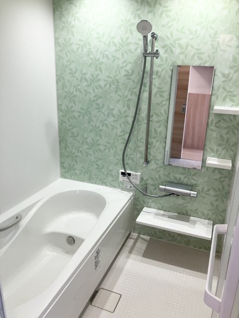 バス・シャワールーム