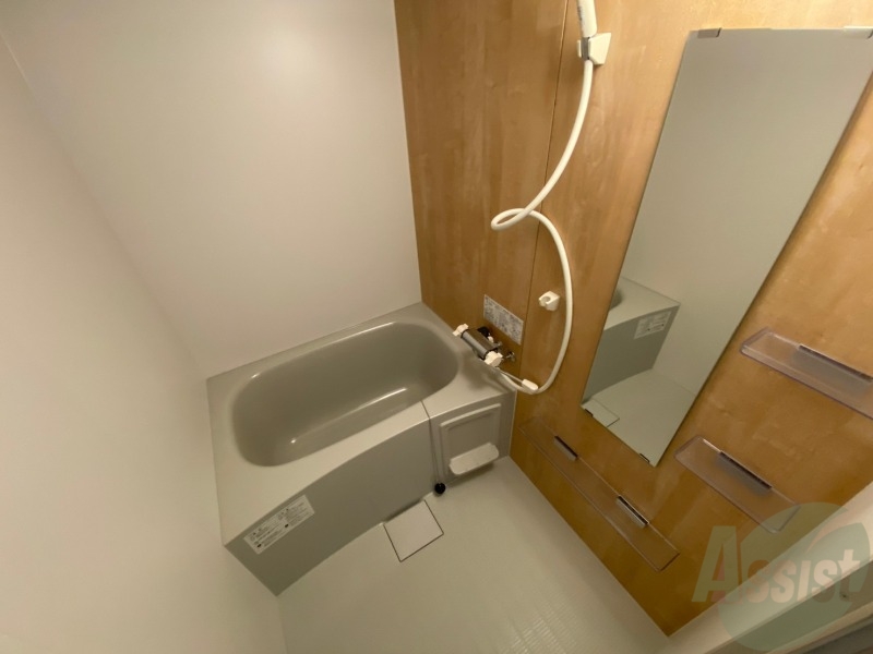 バス・シャワールーム　お風呂になります。一日の疲れを癒してくださいね。