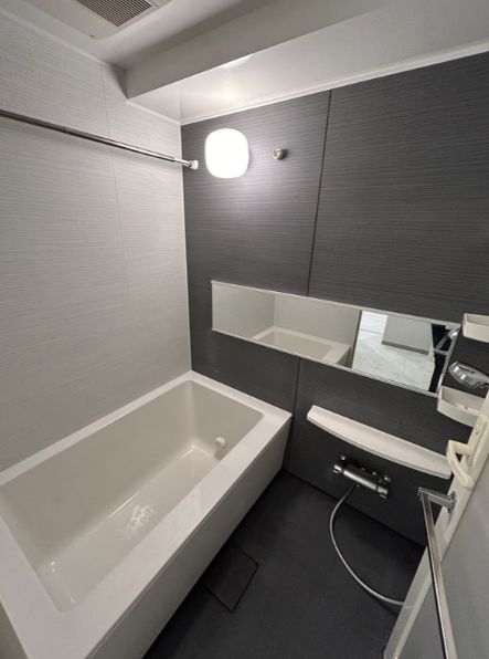バス・シャワールーム　★ゆったりとできる広さの浴槽★