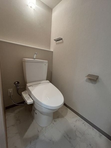 トイレ　★温水洗浄便座★