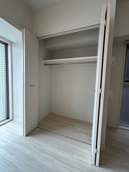 収納　★ハンガーラック付き収納★