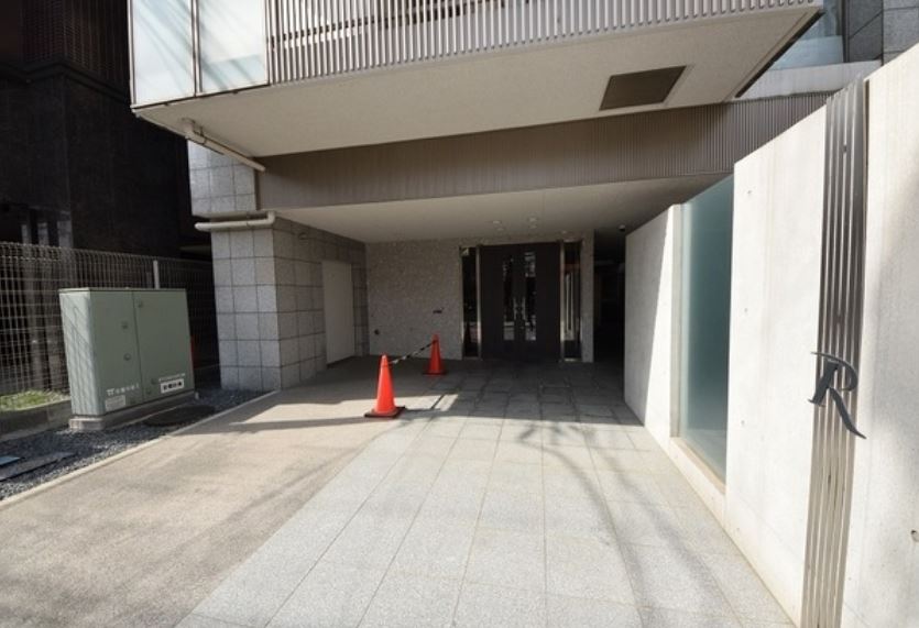 エントランス　★洗練されたデザインのエントランス★