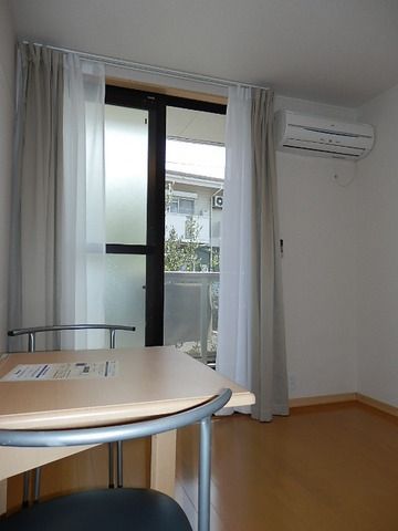 その他部屋・スペース　日当たり良好の室内です