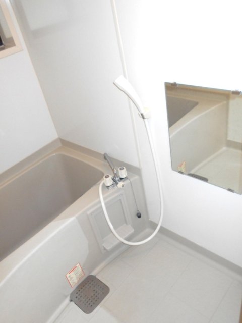 バス・シャワールーム　※別室の参考写真の為、現況優先です。
