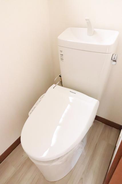 トイレ　トイレ