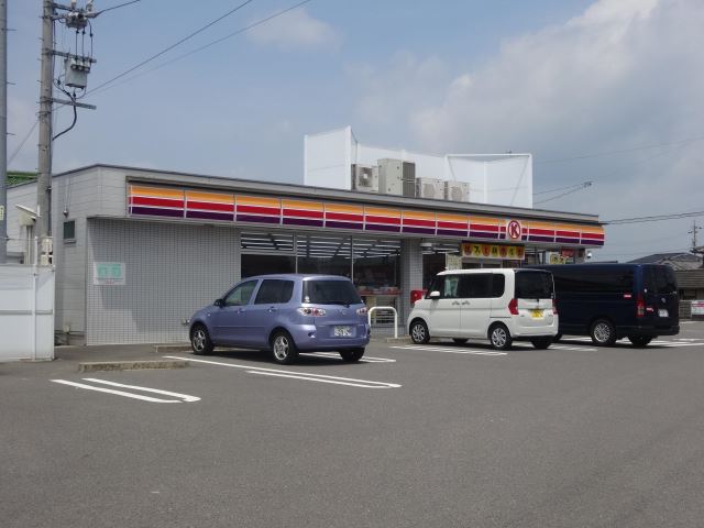 コンビニ　サークルＫ（コンビニ）まで1200m