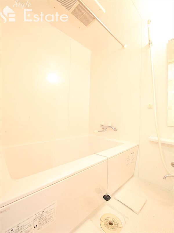 バス・シャワールーム　バスルーム