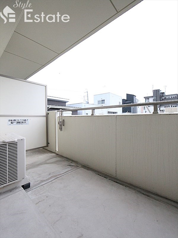 バルコニー　バルコニー