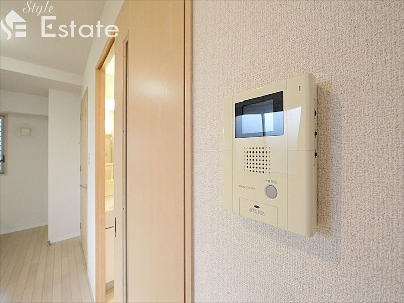 セキュリティ　モニター付きインターホン