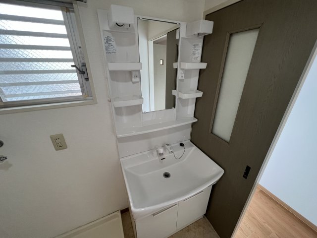 洗面設備　独立洗面化粧台付き☆