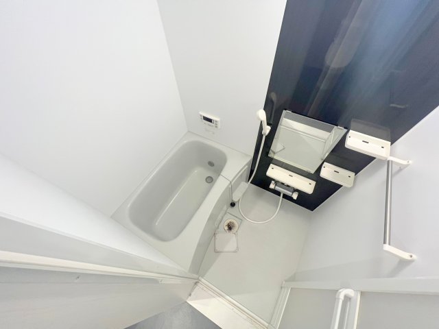 バス・シャワールーム　ゆったりと入るなら、お風呂とトイレとは別々が嬉しいですよね。