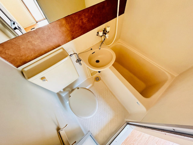 バス・シャワールーム