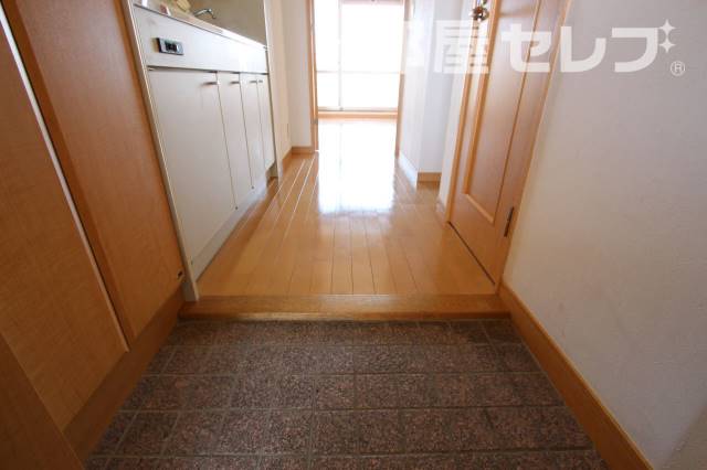 玄関　※別号室写真
