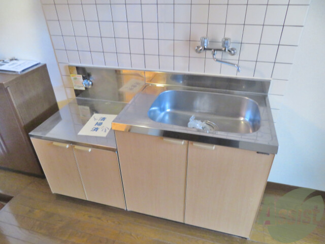 キッチン　シンプルで使いやすそうですねー。お料理頑張りましょうー。