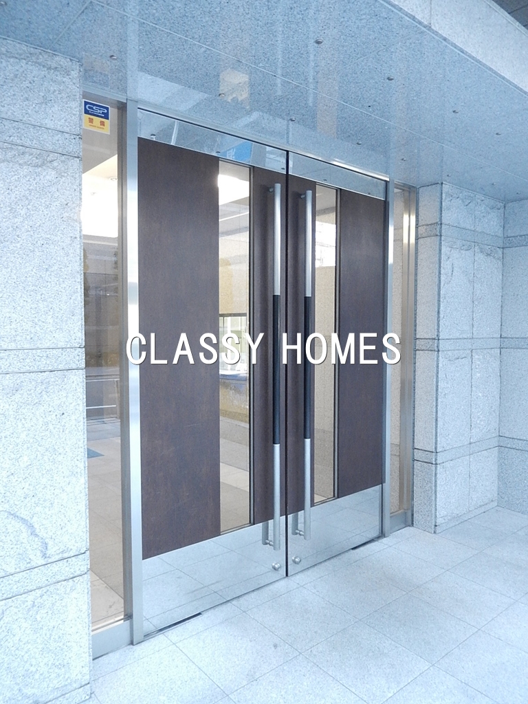 エントランス　2007年竣工　コンシェリア新橋：エントランス