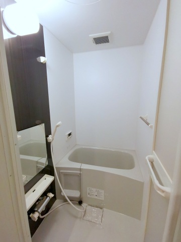 バス・シャワールーム　追炊き機能付き