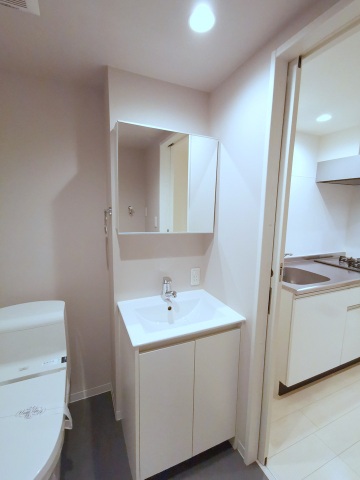 洗面設備　券面化粧台