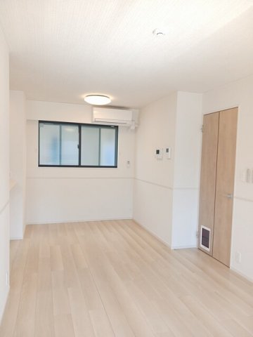 居室・リビング　使いやすい居間です