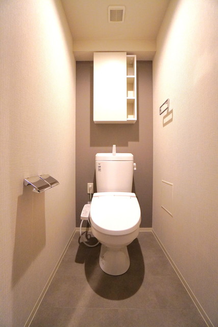 トイレ　※写真は同タイプ住戸です。