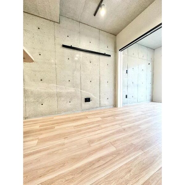 セキュリティ　内装