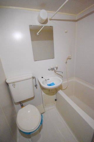 バス・シャワールーム　別部屋参考写真、現況優先になります。