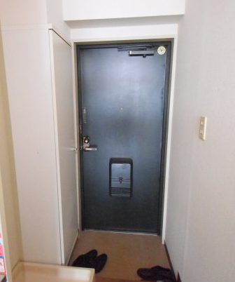 玄関　別部屋参考写真、現況優先になります。