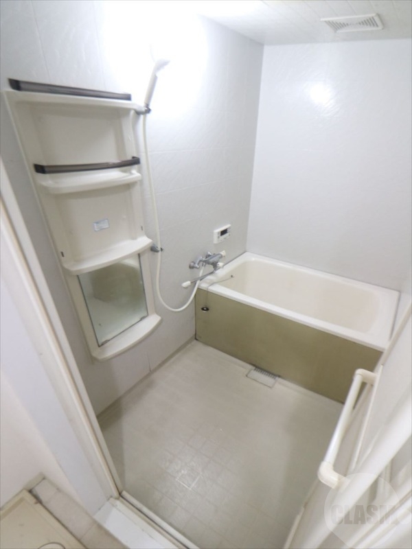 バス・シャワールーム　バスルーム